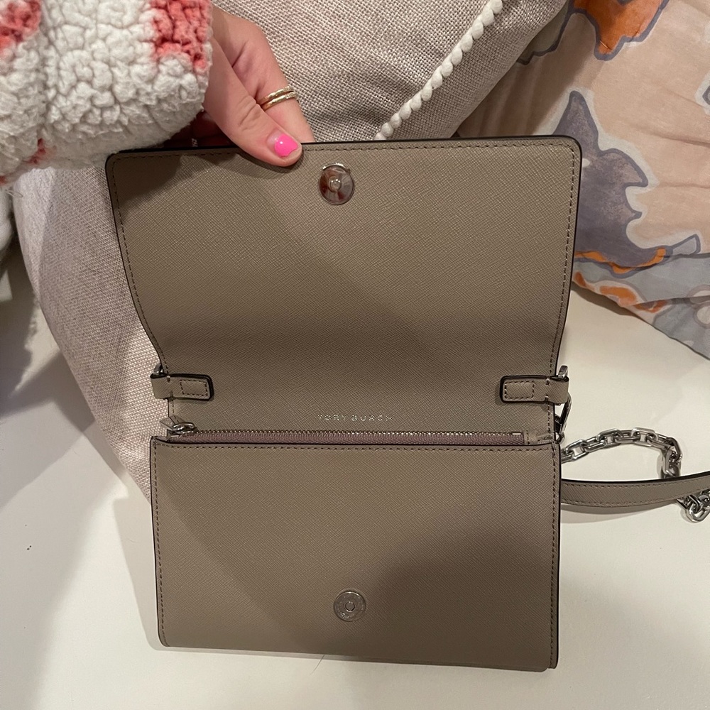 Tory Burch Emerson Envelope Crossbody